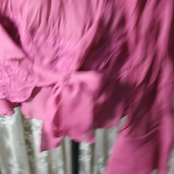 Allison Taylor Mauve Ruffle Blouse - Picture 6 of 7